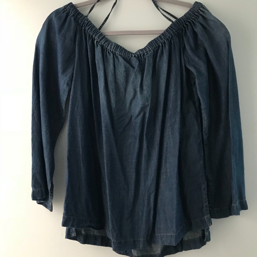 Denim Off the Shoulder tip by Cloth and Stone